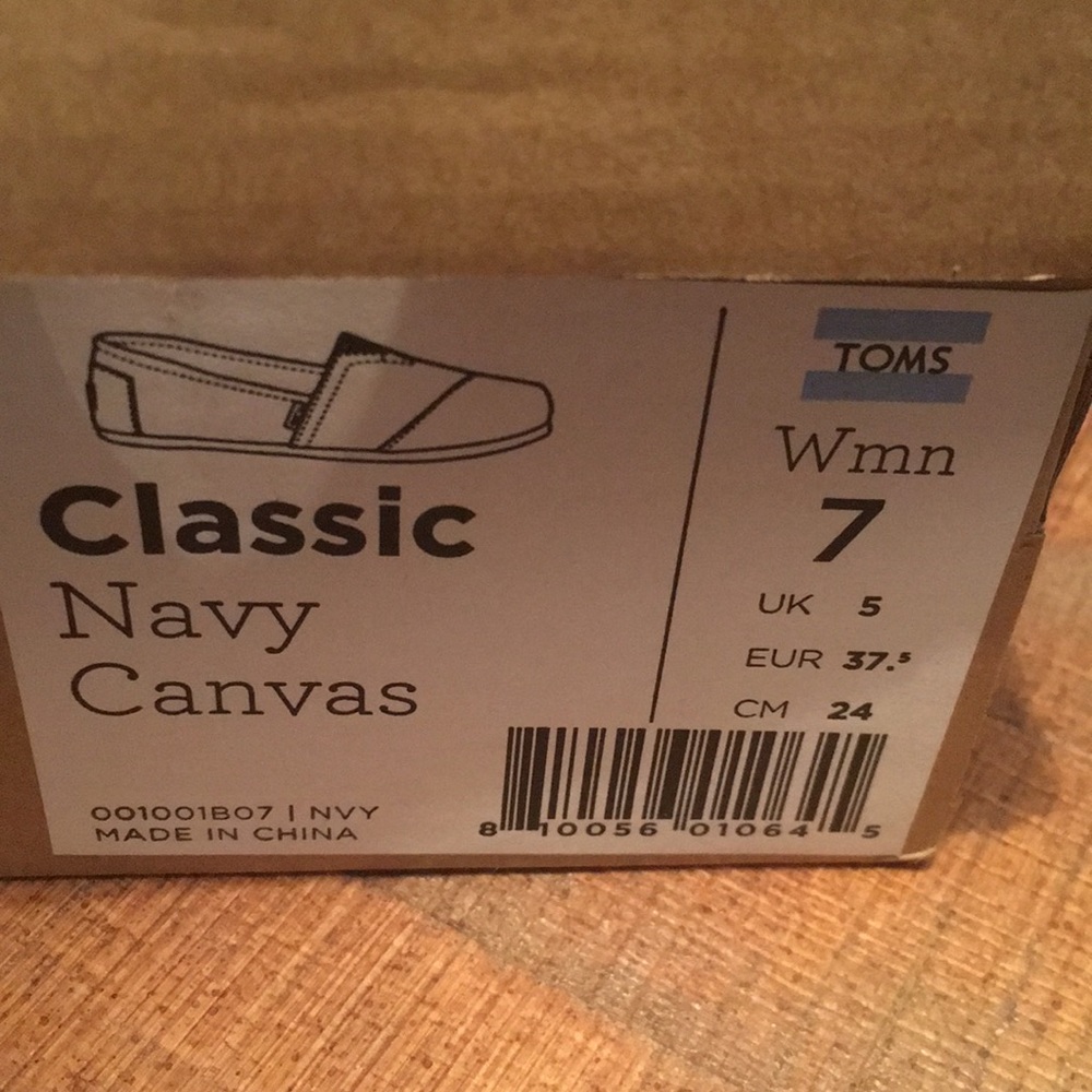 TOMS Canvas Shoes - Picture 7 of 7